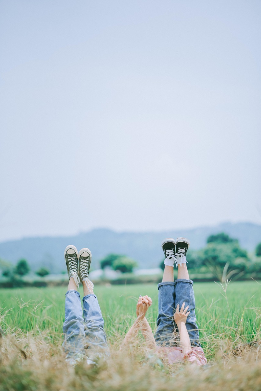 friends, feet, field, girls, together, friendship, happy, cute, meadow, park, phone wallpaper, outdoors, aesthetic wallpaper, iphone wallpaper