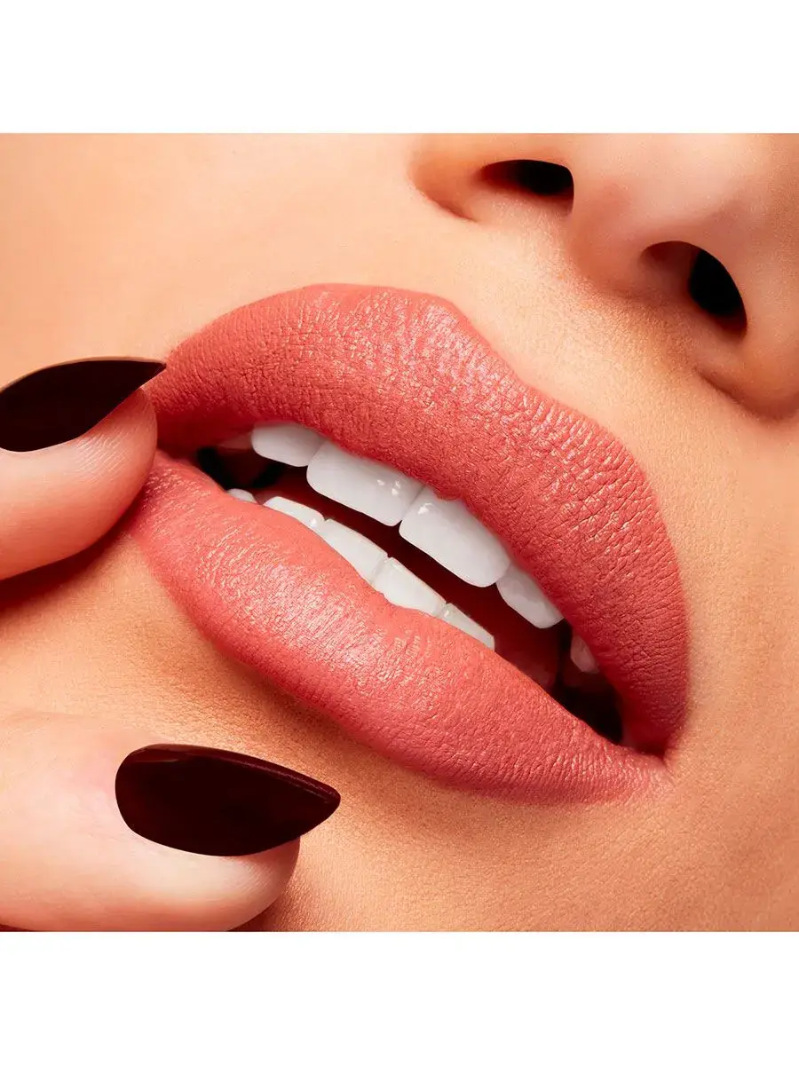 mac powderkissvelvetblurslimstick cds90756641 5