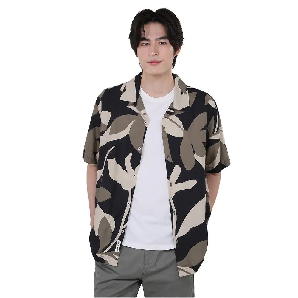 johnhenry mensshortsleevesshirtsrelaxedfitmodeljhs226mssrl04black mkp1093145894 1